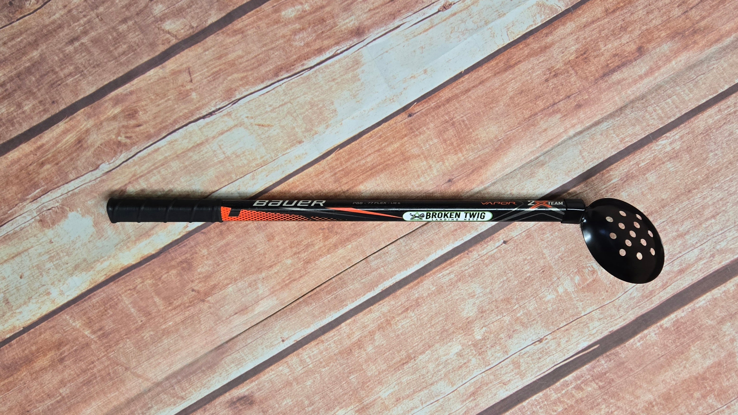 Pelle à glace à cinq trous (longue) - Bauer Stick