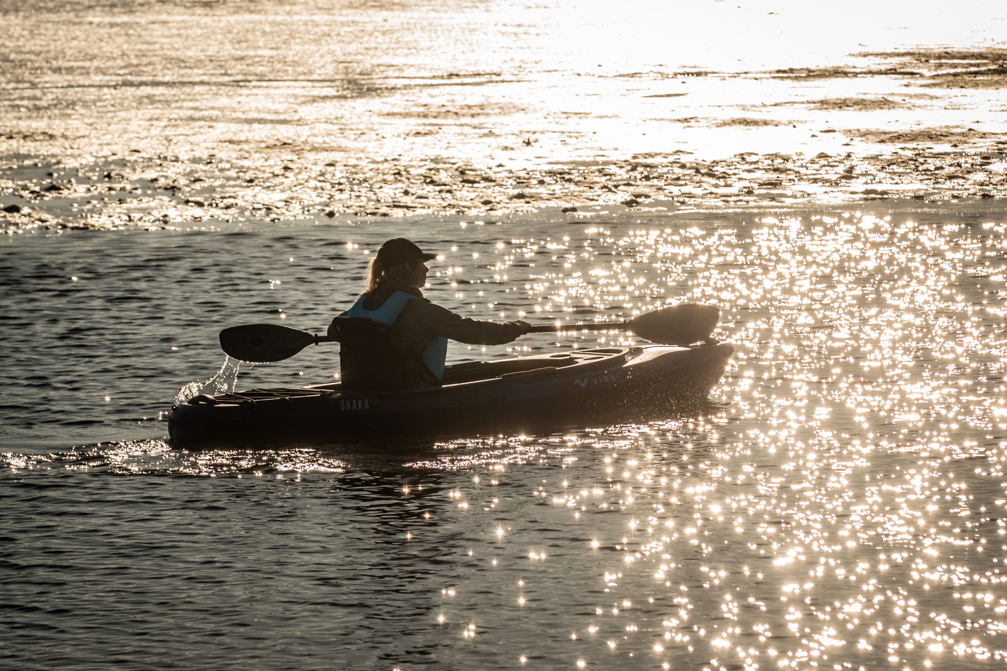 Shaka 100 + 40% off accessories bundle! Including: Evolve Adjustable Paddle + Kayak Stand + 20oz Tumbler + 10L Dry Bag + Anchor Trolley + Grapnel Anchor Kit