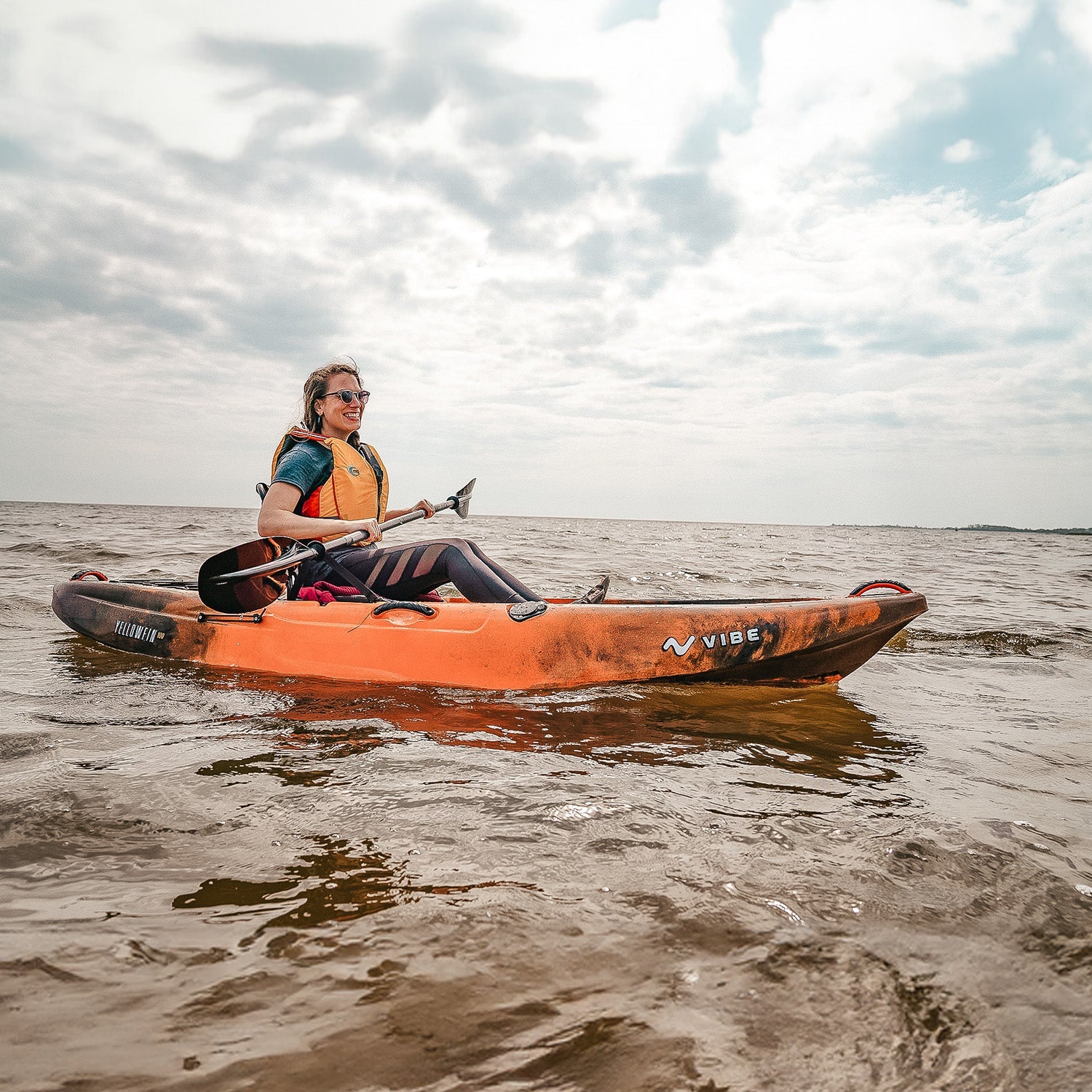 Yellowfin 100 + 40% de réduction sur les accessoires ! Incluant : Chariot d'ancrage + Kit d'ancrage en épi + Kit de coussinets de pont + Support de kayak + Verrouillage de câble + Pagaie Journey