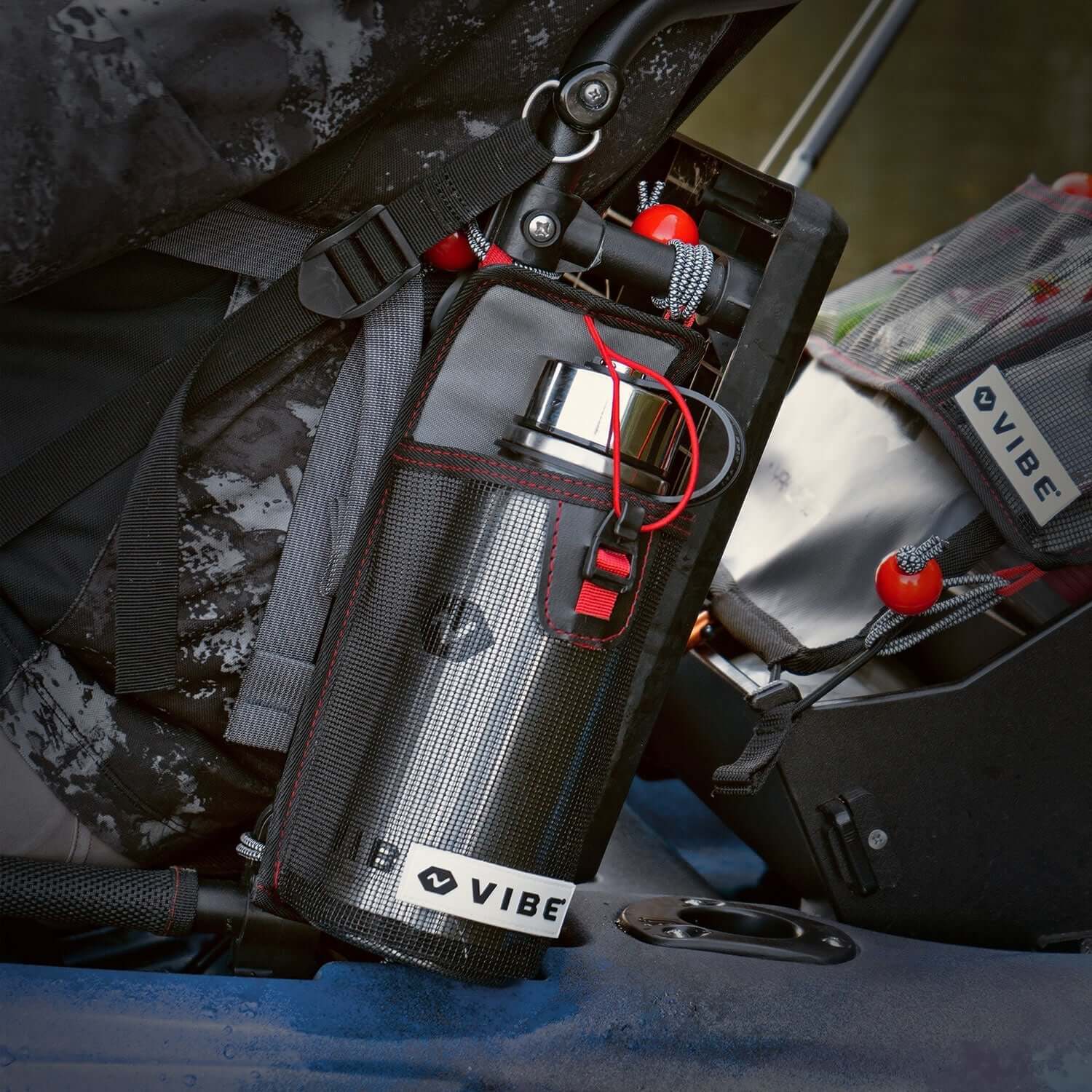 Mesh 30 oz Bottle Holder w/ Bottle - Vibe Kayaks