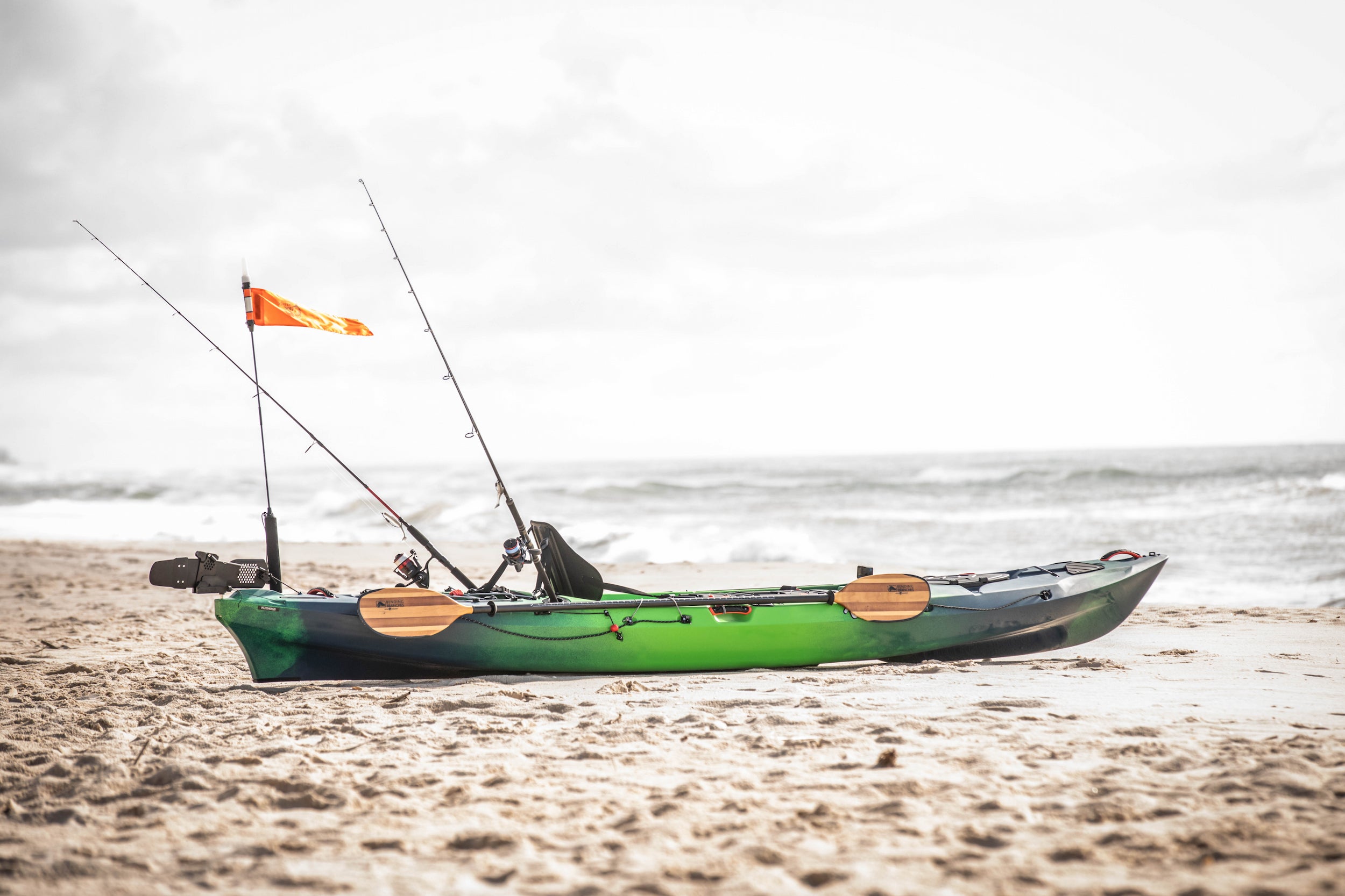 Hydra 130 + 40% off accessories bundle! Including: Ember Carbon Paddle + Kayak Stand + 30 oz Tumbler + Mesh Tackle Tray Sleeve + Anchor Trolley + 25L Dry Bag